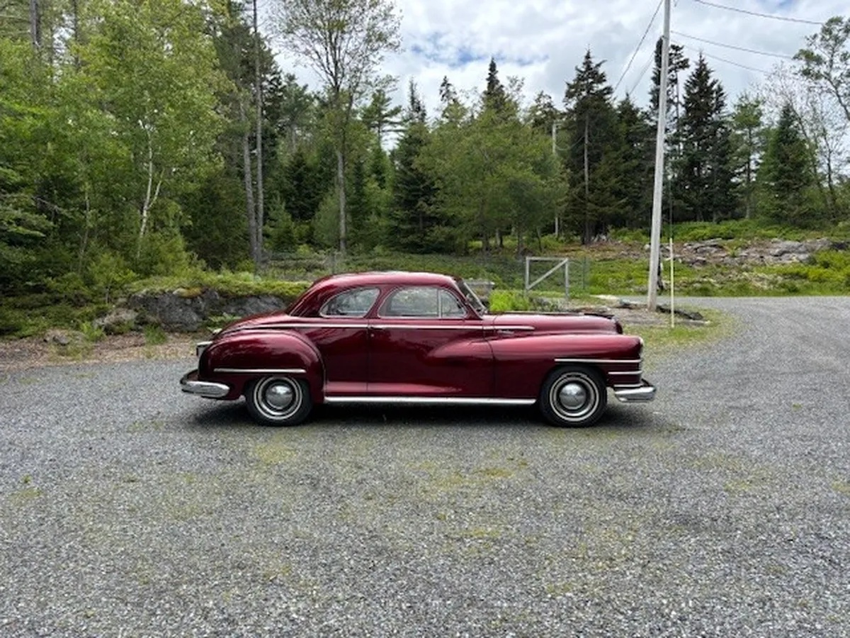 Chrysler-Windsor-1947-Ruby-Red-Satin-Gloss-Burgundy-3