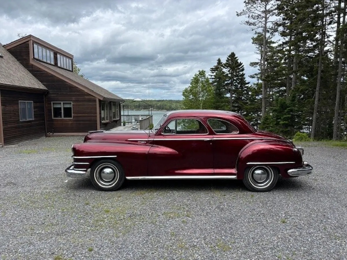 Chrysler-Windsor-1947-Ruby-Red-Satin-Gloss-Burgundy-5