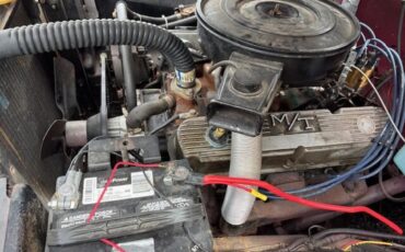 Chrysler-Windsor-1947-Ruby-Red-Satin-Gloss-Burgundy-9