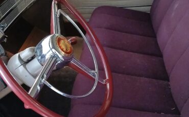 Chrysler-Windsor-1949-Tan-Purple-Red