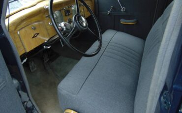 Chrysler-air-flow-1937-blue-4