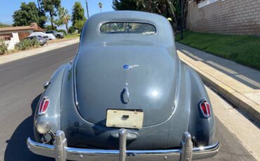 Chrysler-business-coupe-1939-grey-4