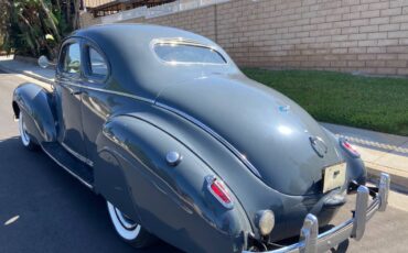 Chrysler-business-coupe-1939-grey-5
