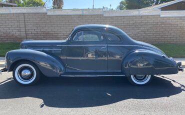 Chrysler-business-coupe-1939-grey-6