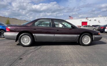 Chrysler-concorde-1993-red-4