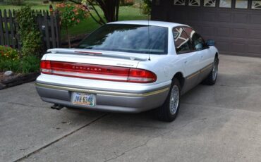 Chrysler-concorde-1995-white-2