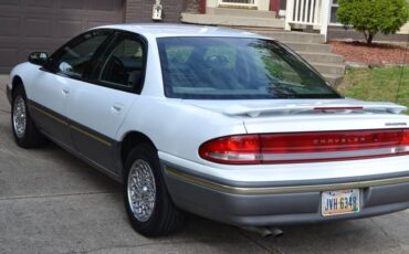 Chrysler-concorde-1995-white-4