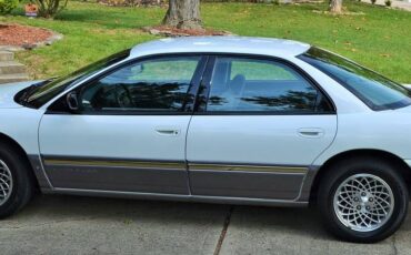 Chrysler-concorde-1995-white-5