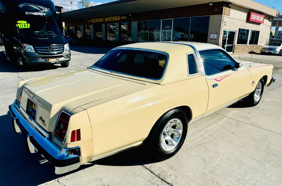 Chrysler-cordoba-1979-yellow-12