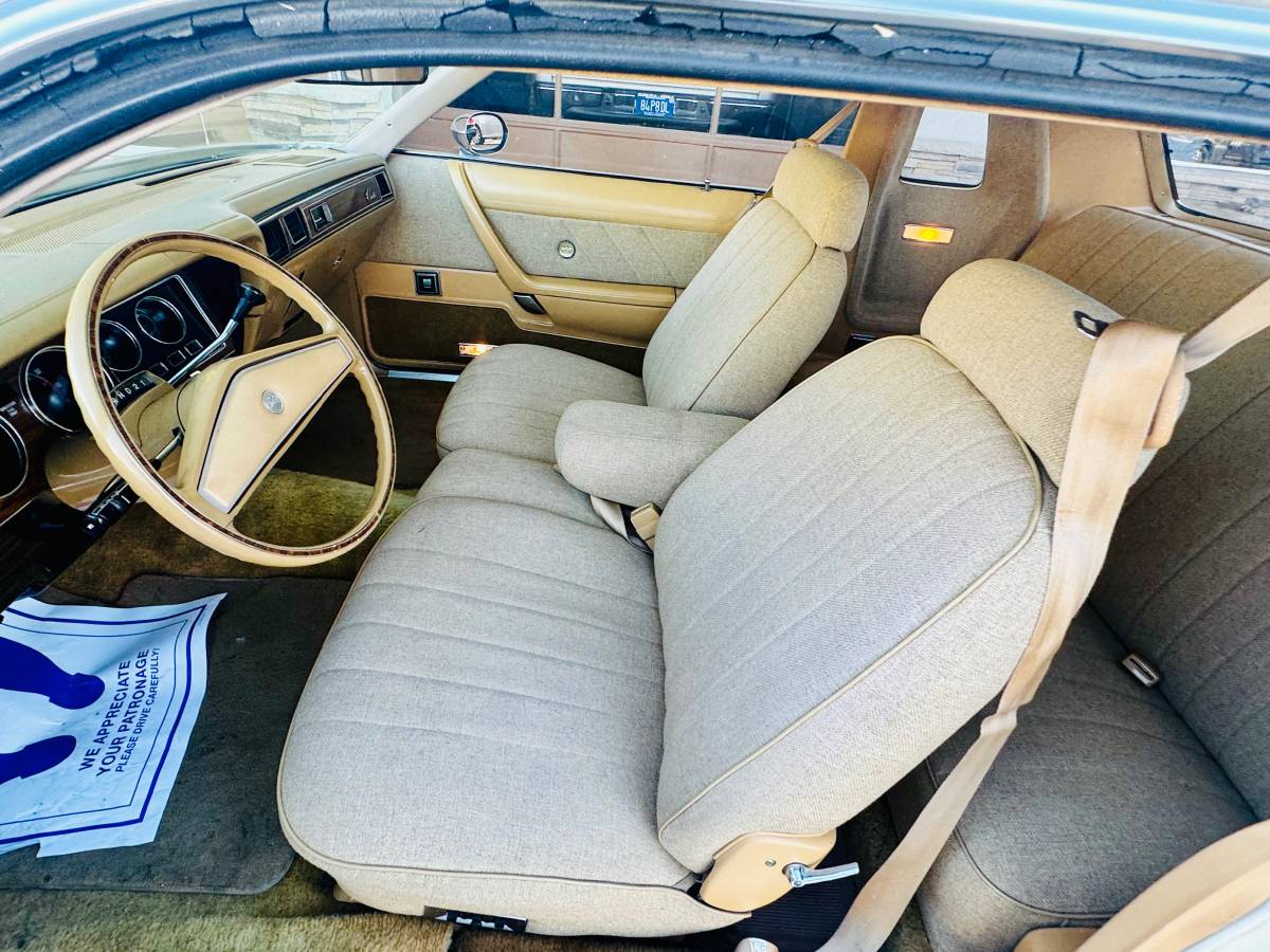 Chrysler-cordoba-1979-yellow-15