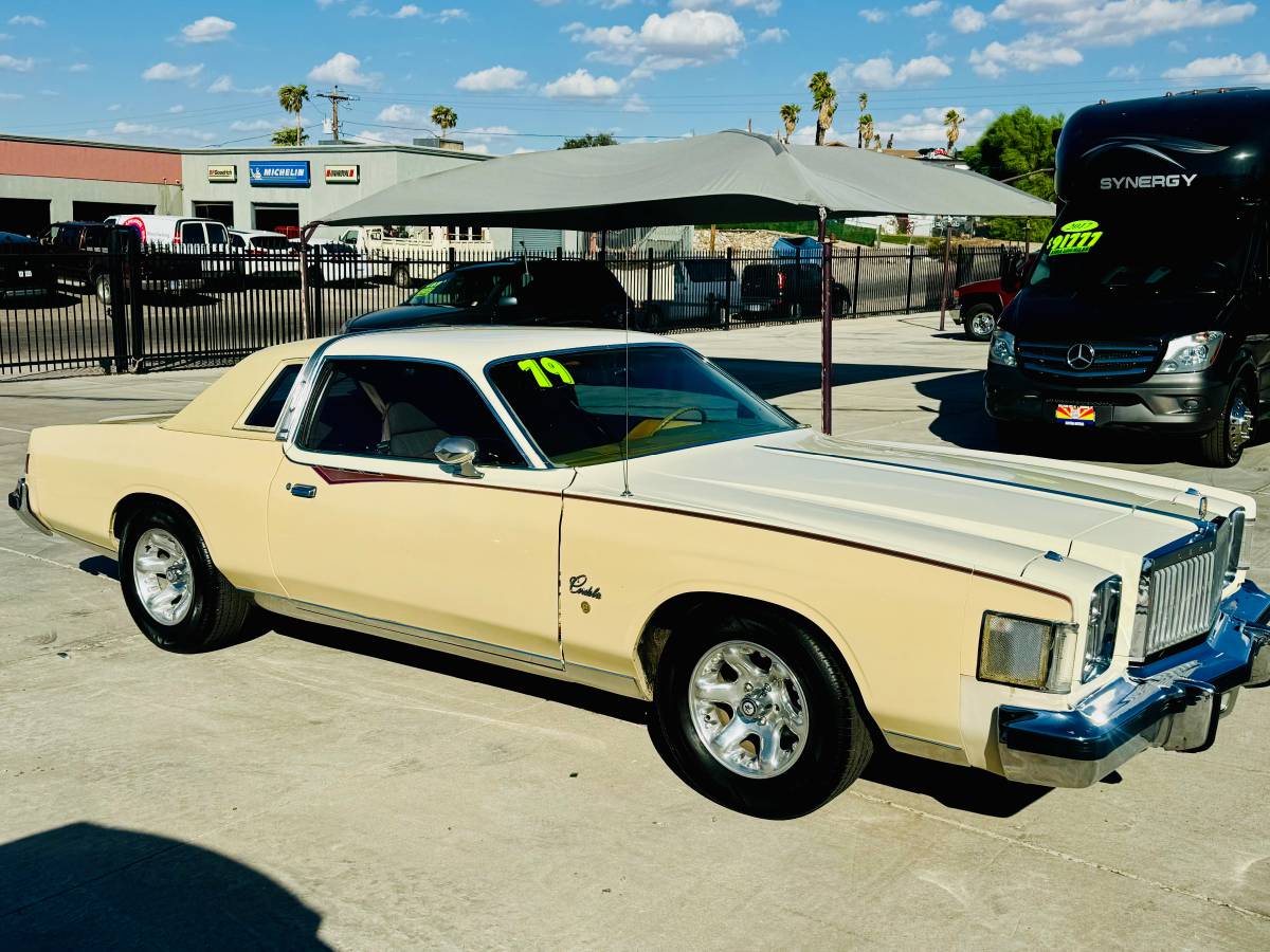 Chrysler-cordoba-1979-yellow-3