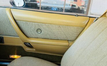 Chrysler-cordoba-1979-yellow-47