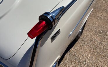 Chrysler-imperial-1962-white-9
