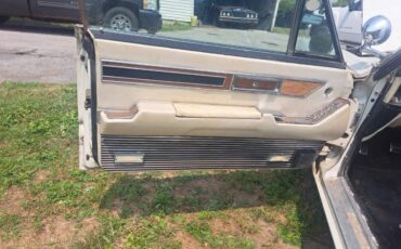 Chrysler-imperial-conv-440-crown-1967-white-12