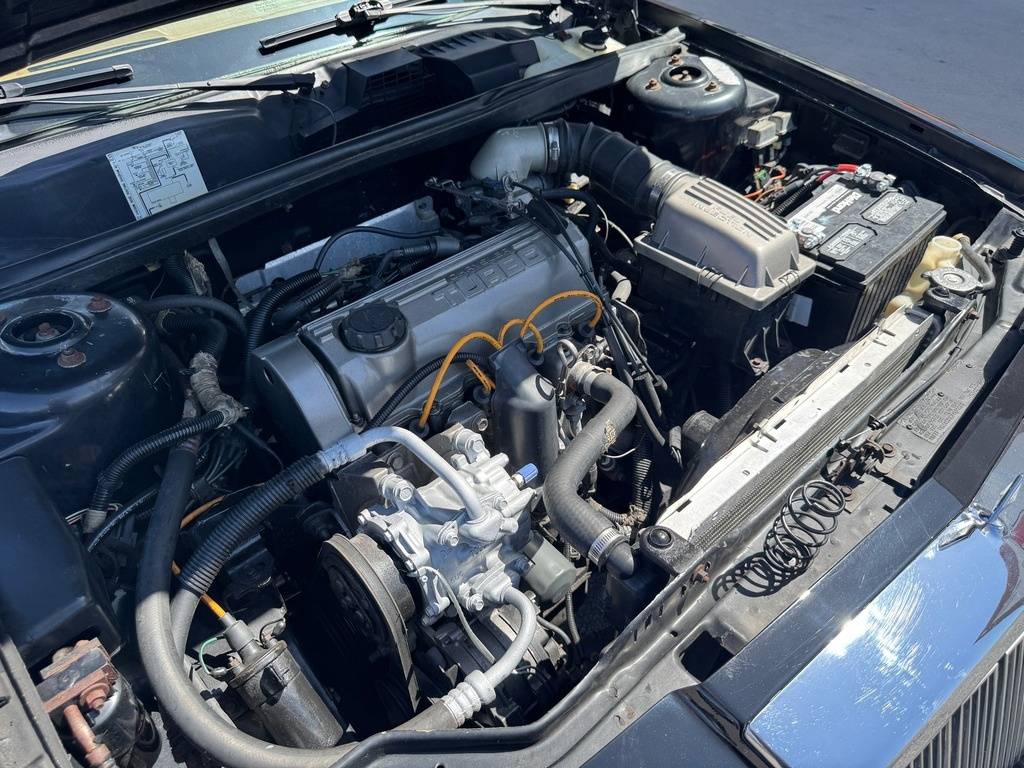 Chrysler-le-baron-1985-black-111
