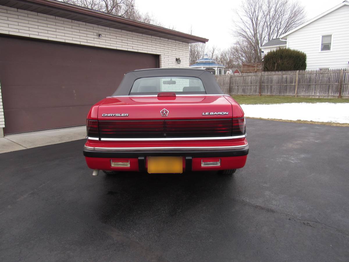 Chrysler-lebaron-convertible-1988-red-6