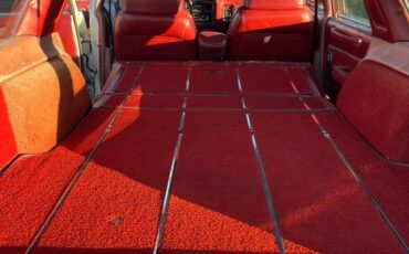 Chrysler-lebaron-town-and-country-1978-white-11