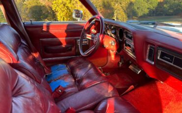 Chrysler-lebaron-town-and-country-1978-white-13