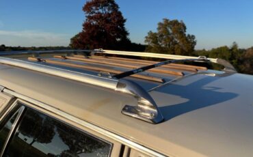 Chrysler-lebaron-town-and-country-1978-white-15