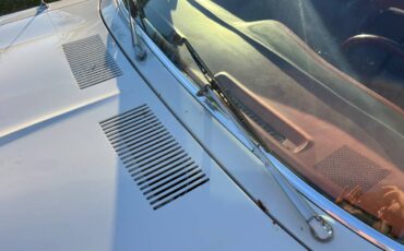 Chrysler-lebaron-town-and-country-1978-white-16