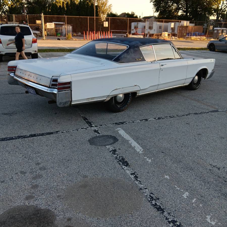 Chrysler-new-yorker-1967-1