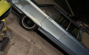 Chrysler-new-yorker-1967-10