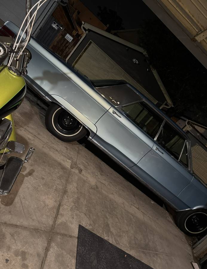 Chrysler-new-yorker-1967-10