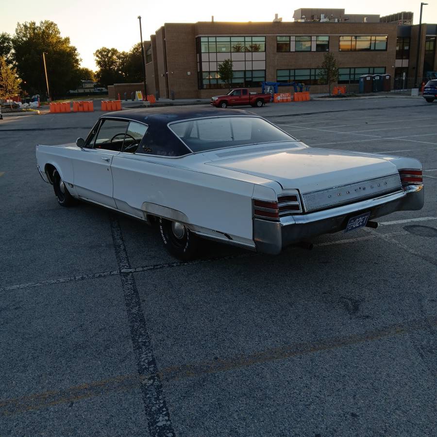 Chrysler-new-yorker-1967-2