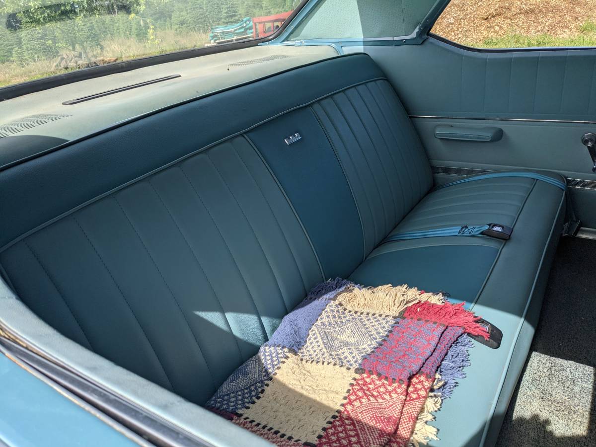 Chrysler-newport-1963-green-10