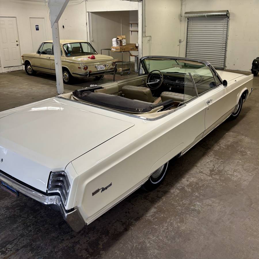 Chrysler-newport-1967-white-10