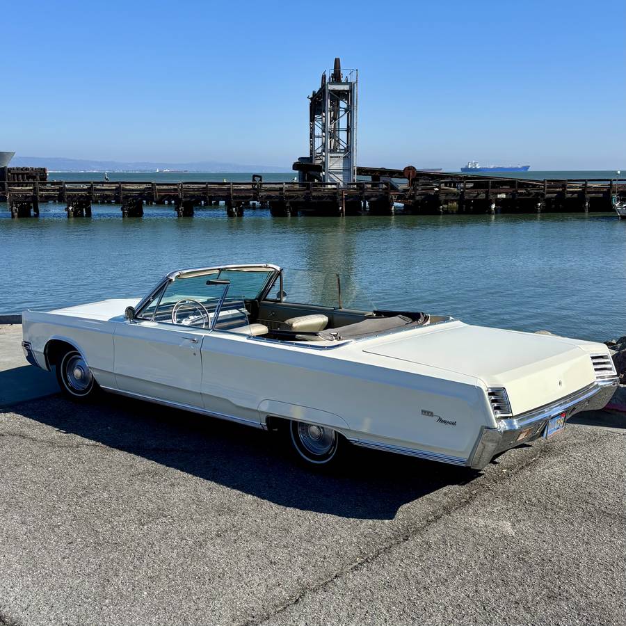 Chrysler-newport-1967-white-4