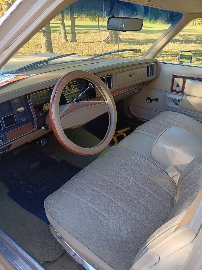 Chrysler-newport-1976-custom-5
