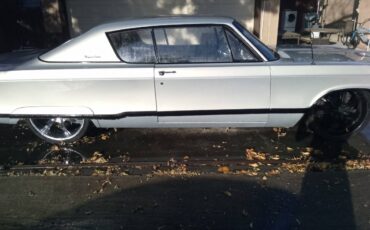 Chrysler-newport-custom-coupe-1967-silver