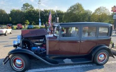 Chrysler-oakland-1931-brown-3