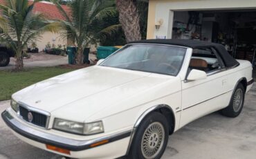 Chrysler-tc-by-maserati-1991-white-1