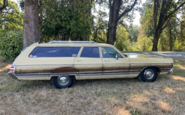 Chrysler-town-amp-country-1973-yellow-13