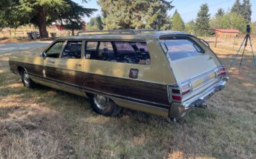 Chrysler-town-amp-country-1973-yellow-4
