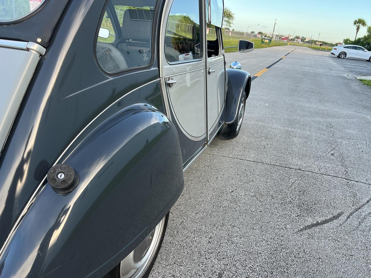 Citroen-2CV-1985-coupe-33