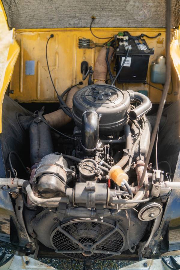 Citroen-2cv6-1982-yellow-8
