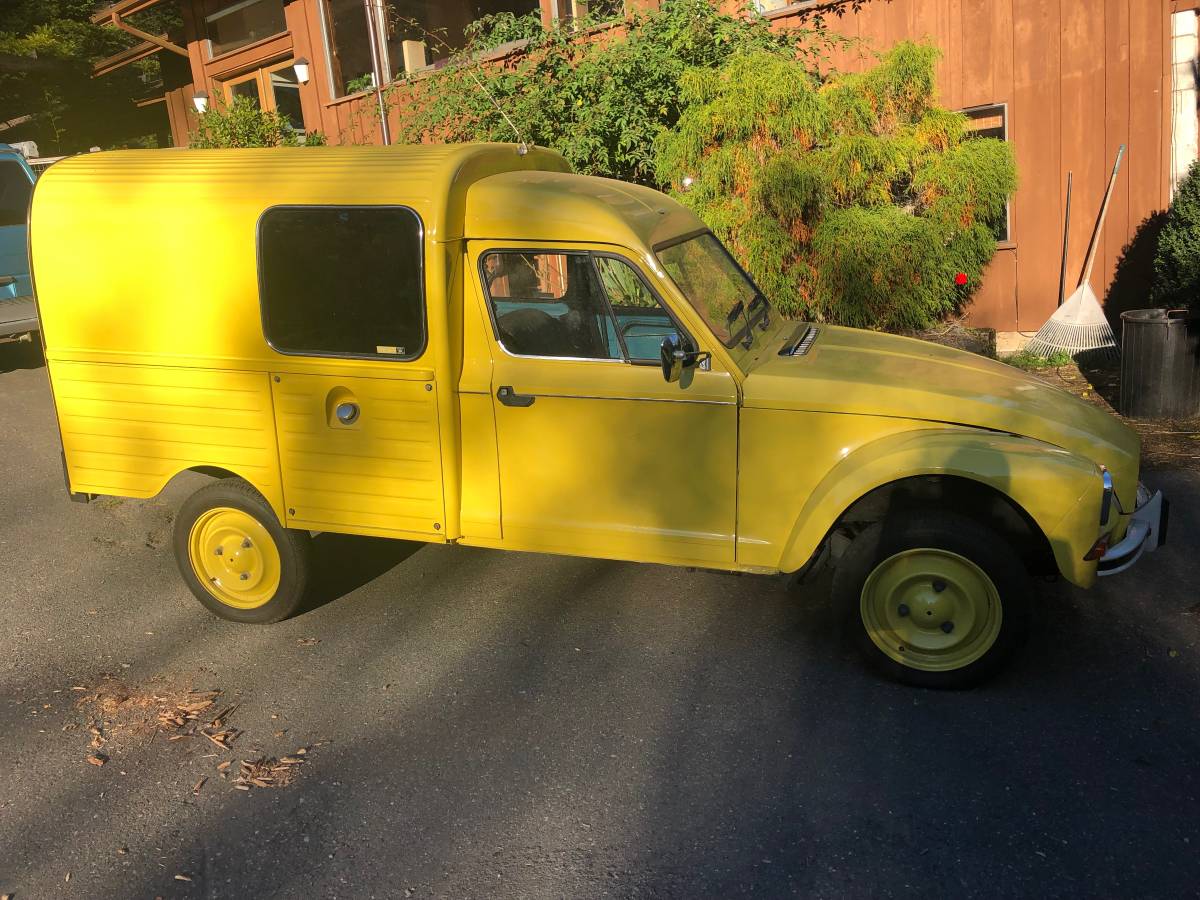Citroen-ak-dyane-1981-yellow-2