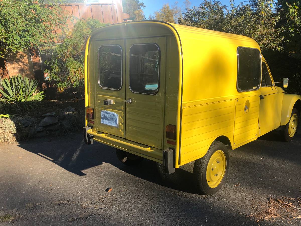 Citroen-ak-dyane-1981-yellow-3