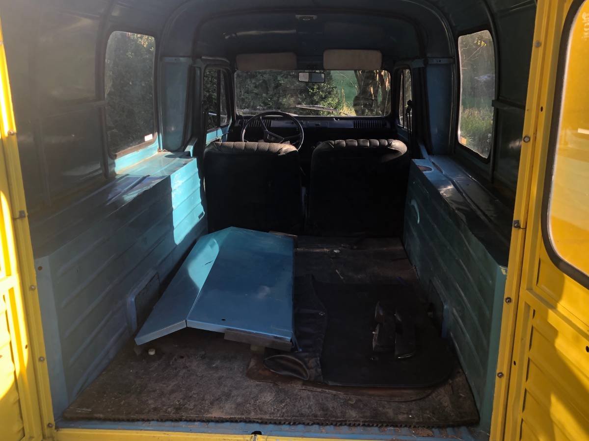 Citroen-ak-dyane-1981-yellow-4