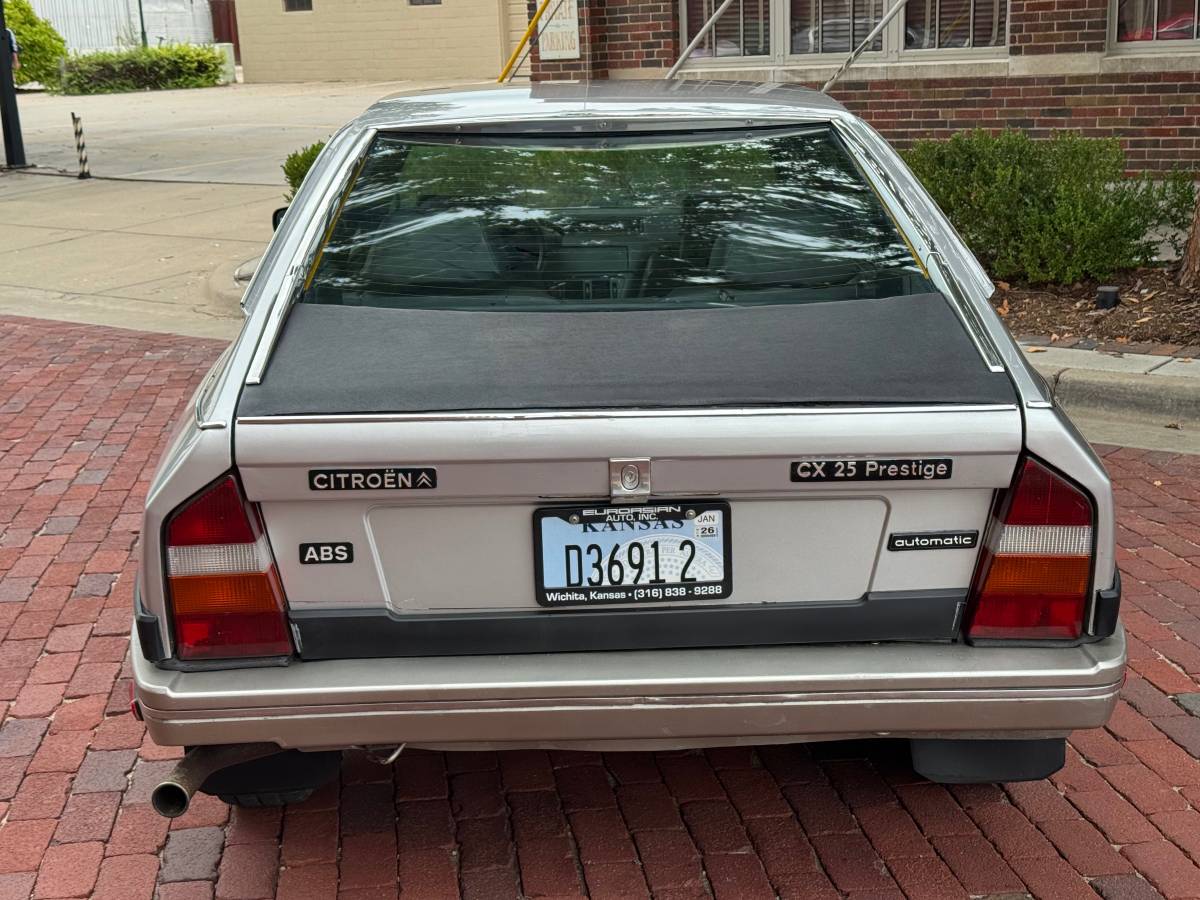 Citroen-cx-prestige-1986-silver-38