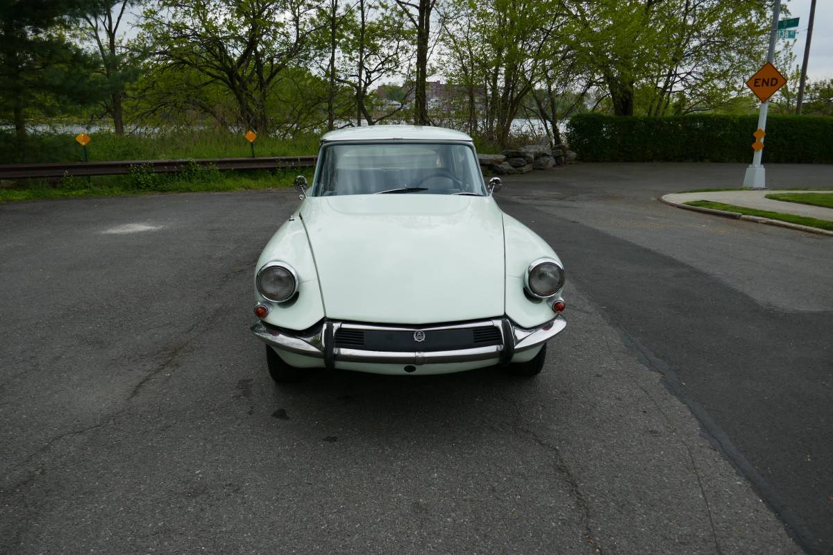 Citroen-id19-1967-white-1