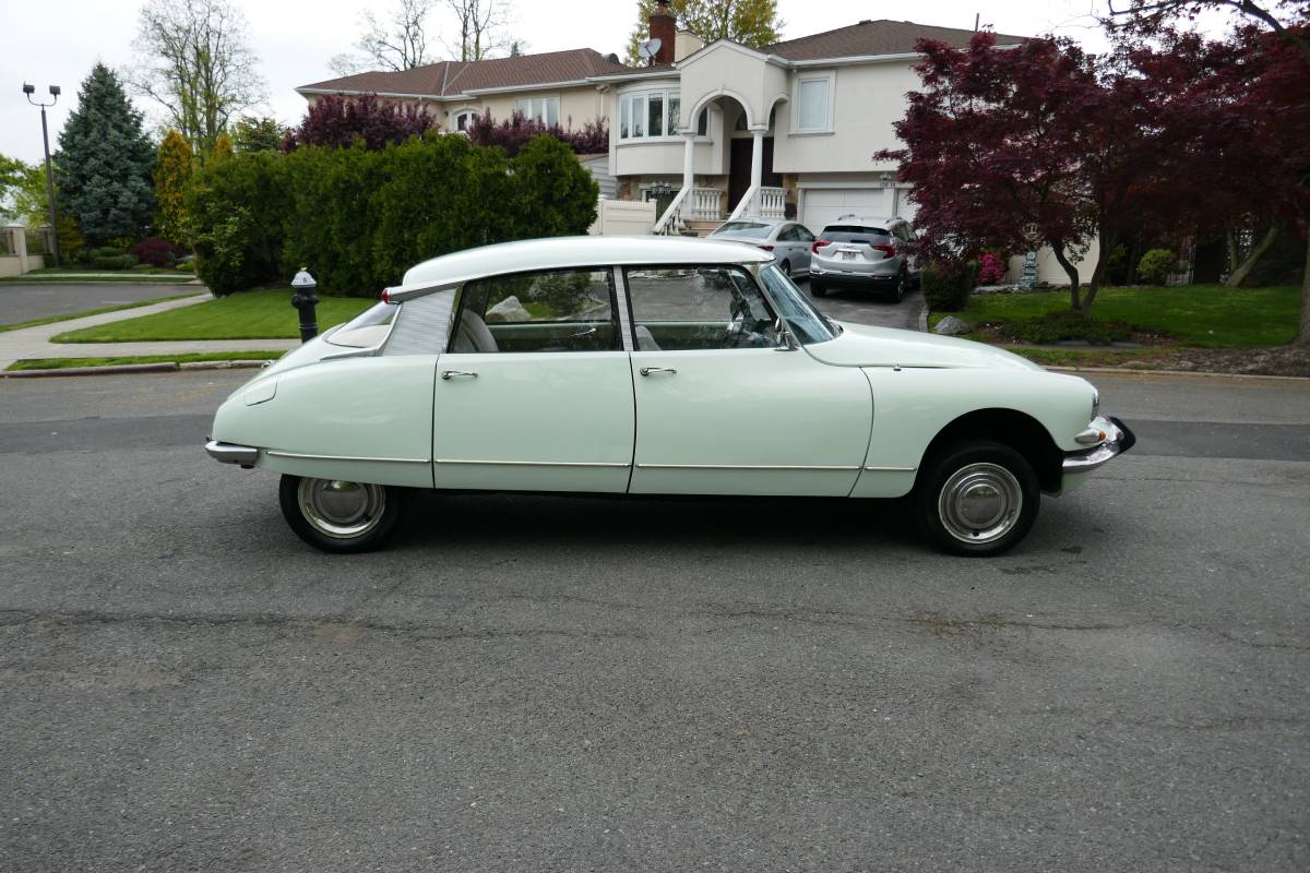 Citroen-id19-1967-white-11