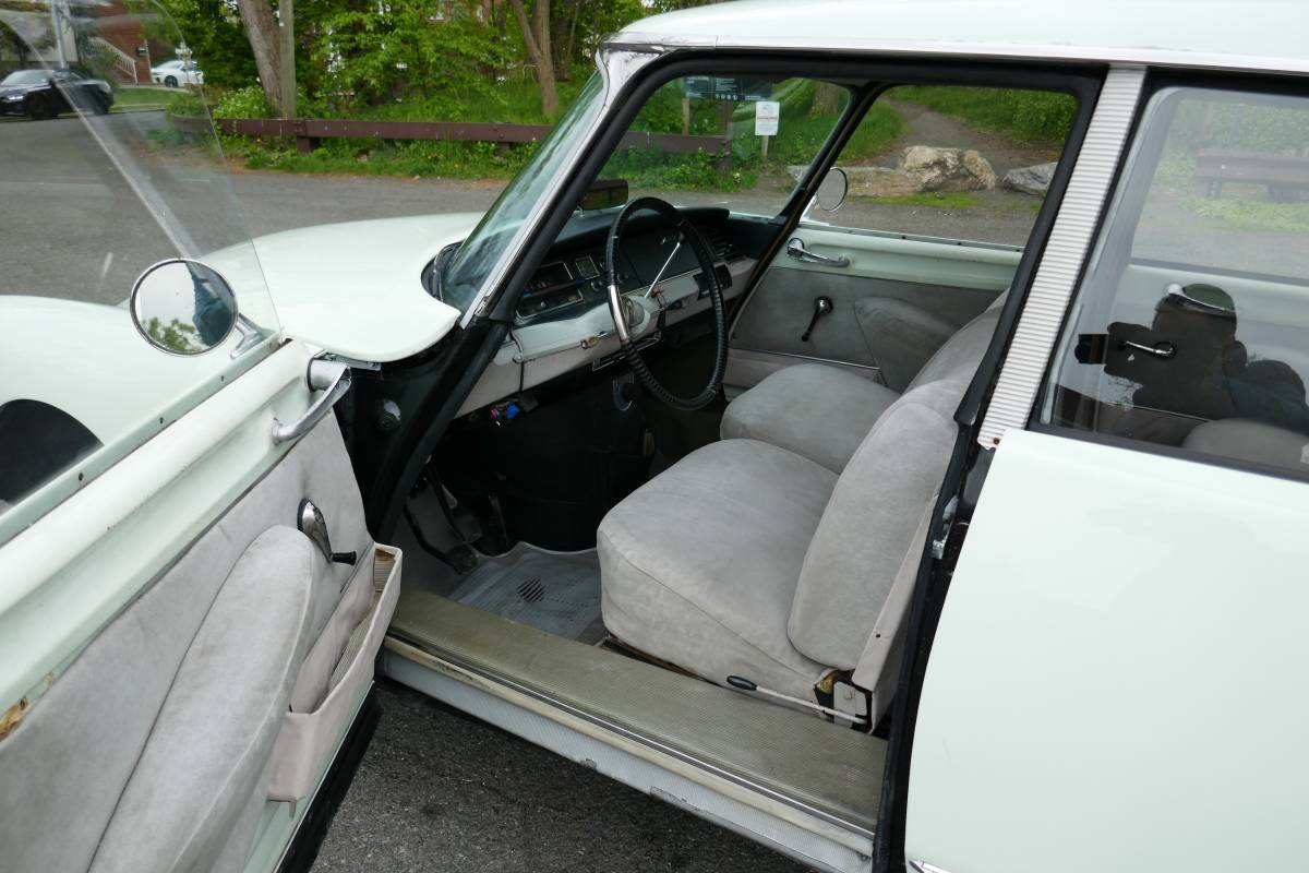 Citroen-id19-1967-white-13