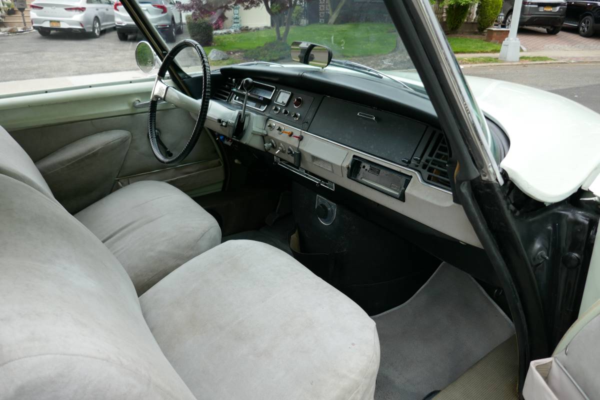 Citroen-id19-1967-white-18