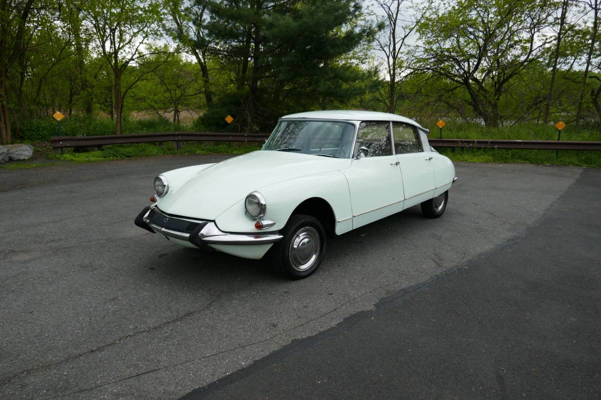 Citroen-id19-1967-white-2