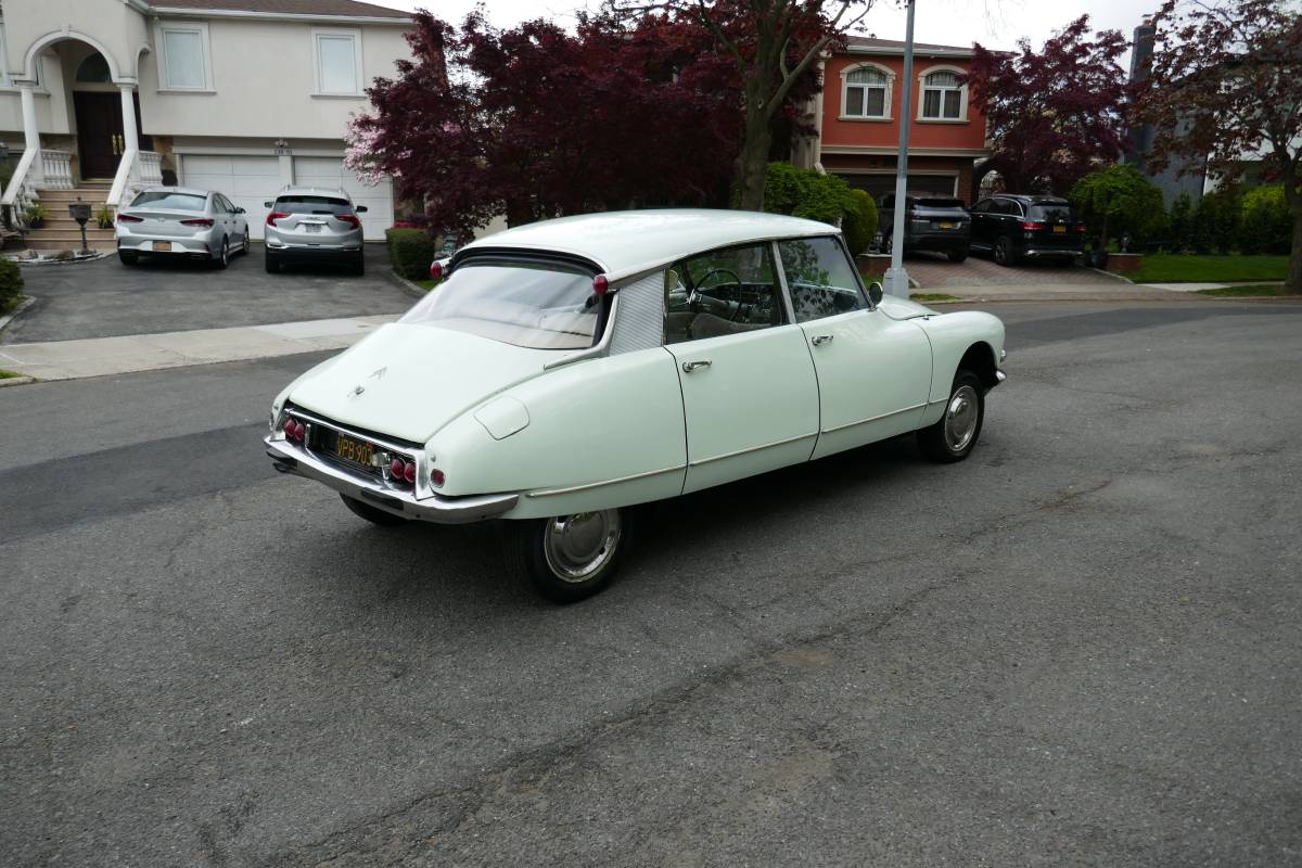 Citroen-id19-1967-white-5
