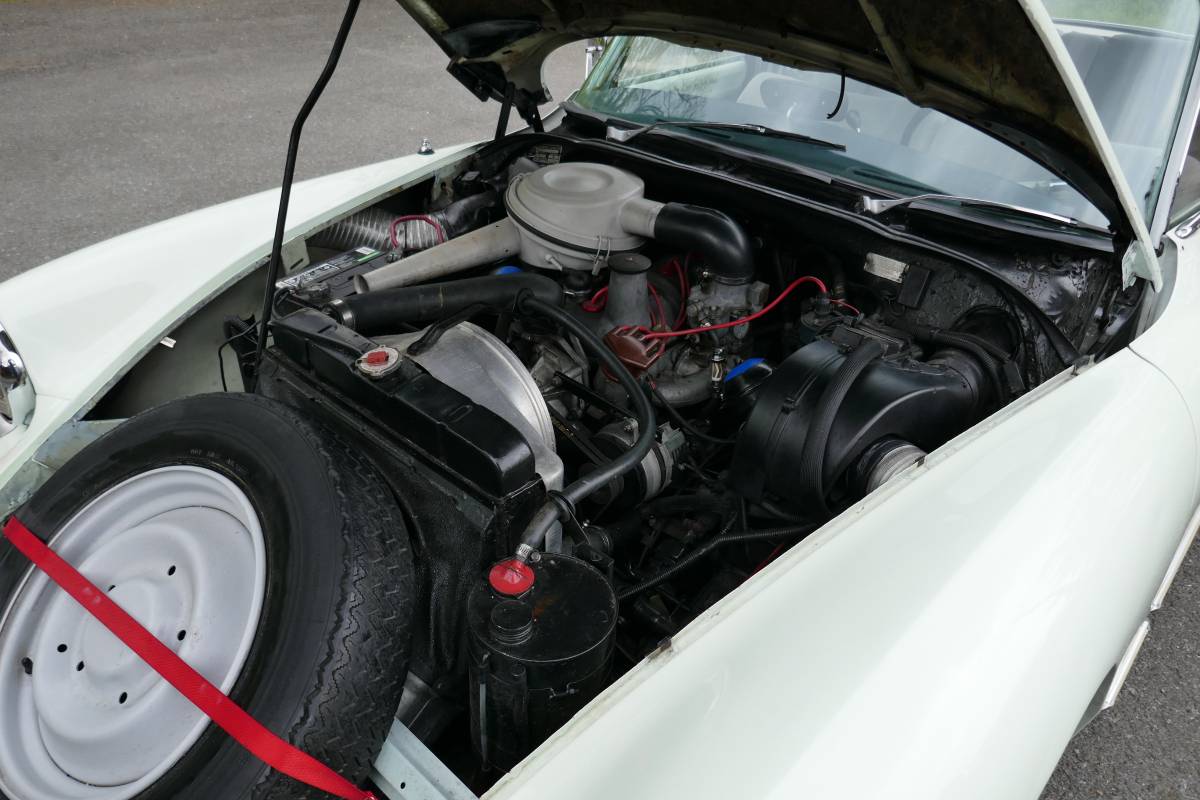 Citroen-id19-1967-white-9